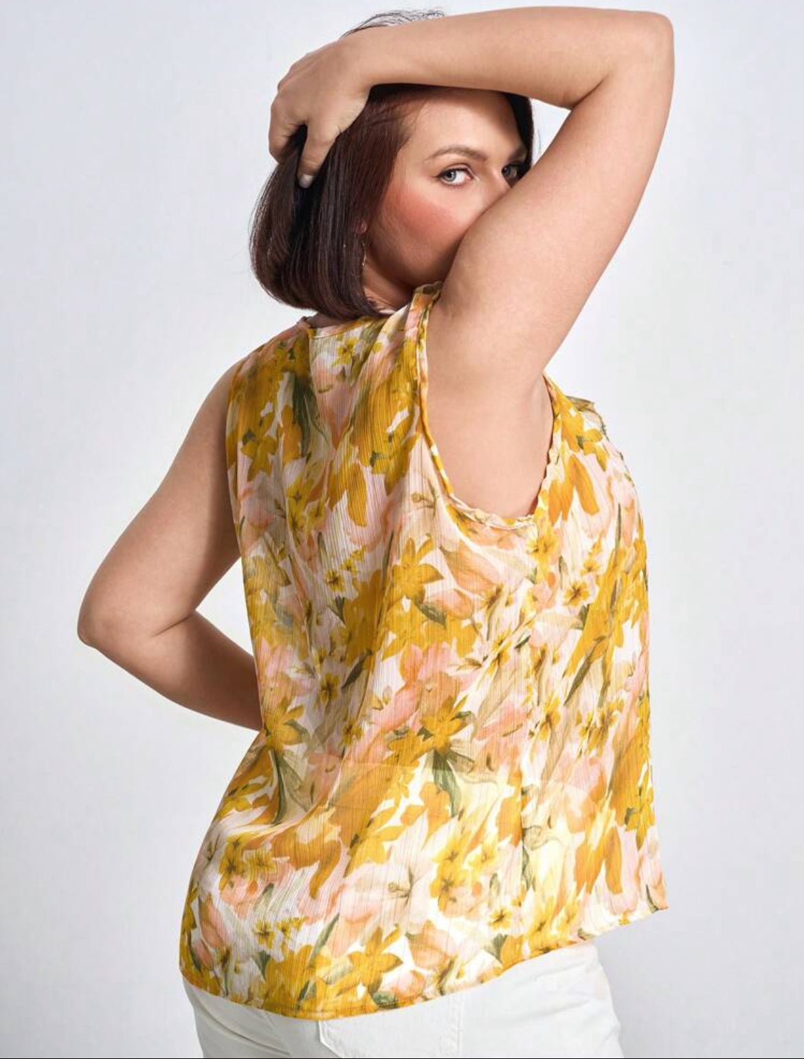 #2283 Printed Sleeveless V-Neck Ruffle Collar Shirt