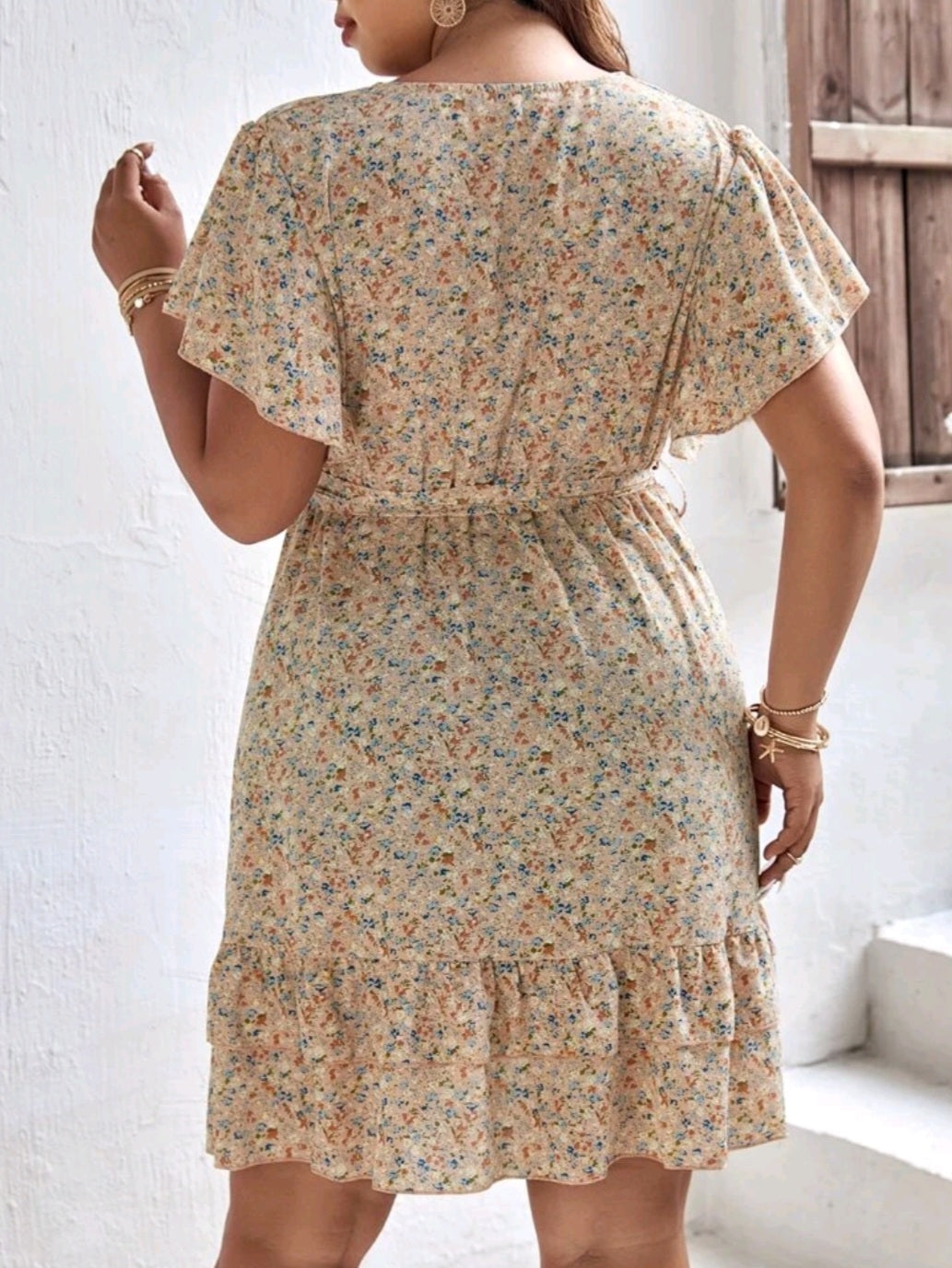 Plus Ditsy Floral Print Butterfly Sleeve Ruffle Hem Dress