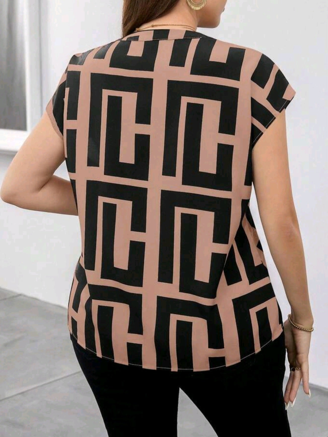 9942 Geometric Print Blouse