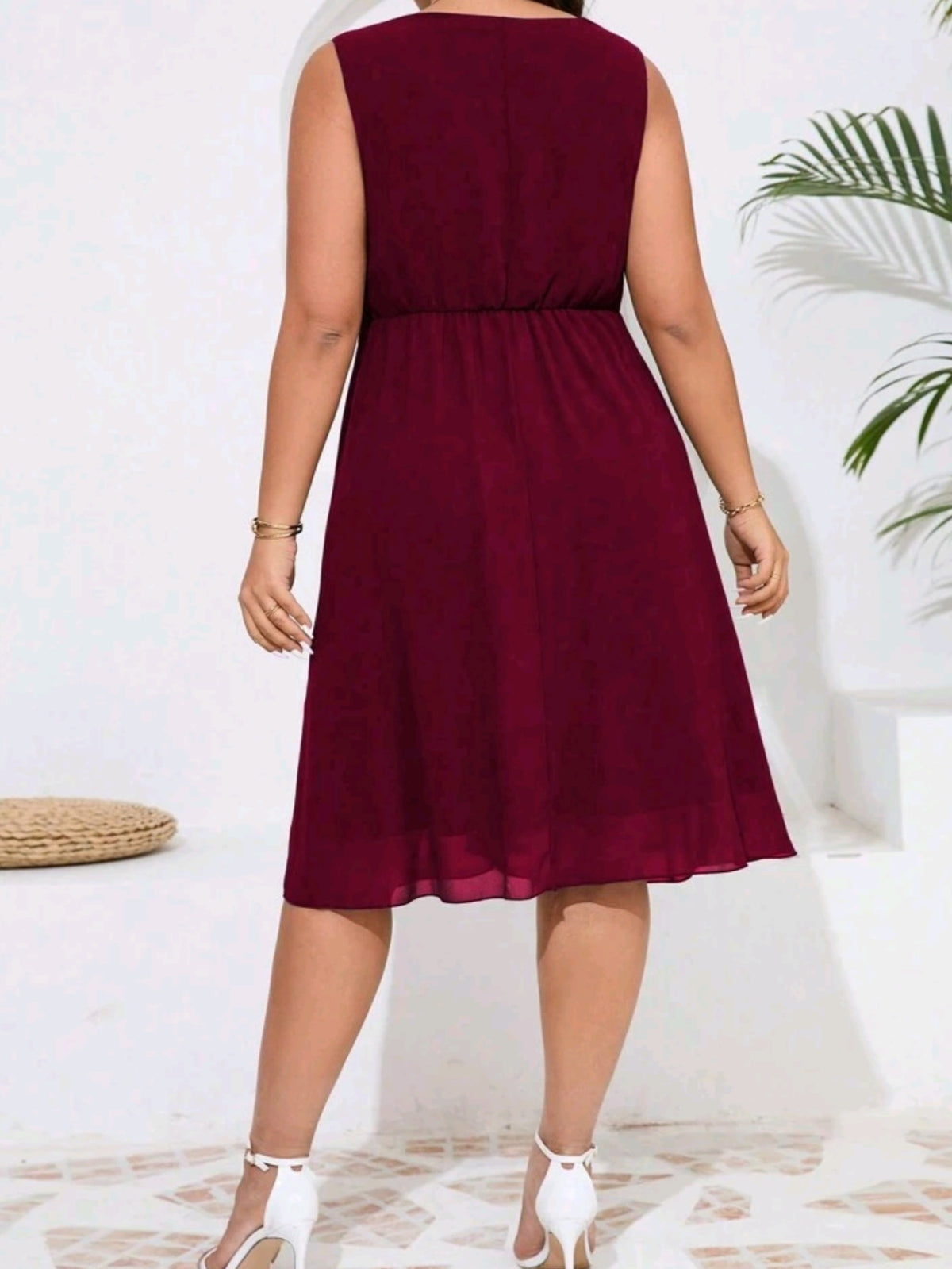 7797 V-Neck Sleeveless