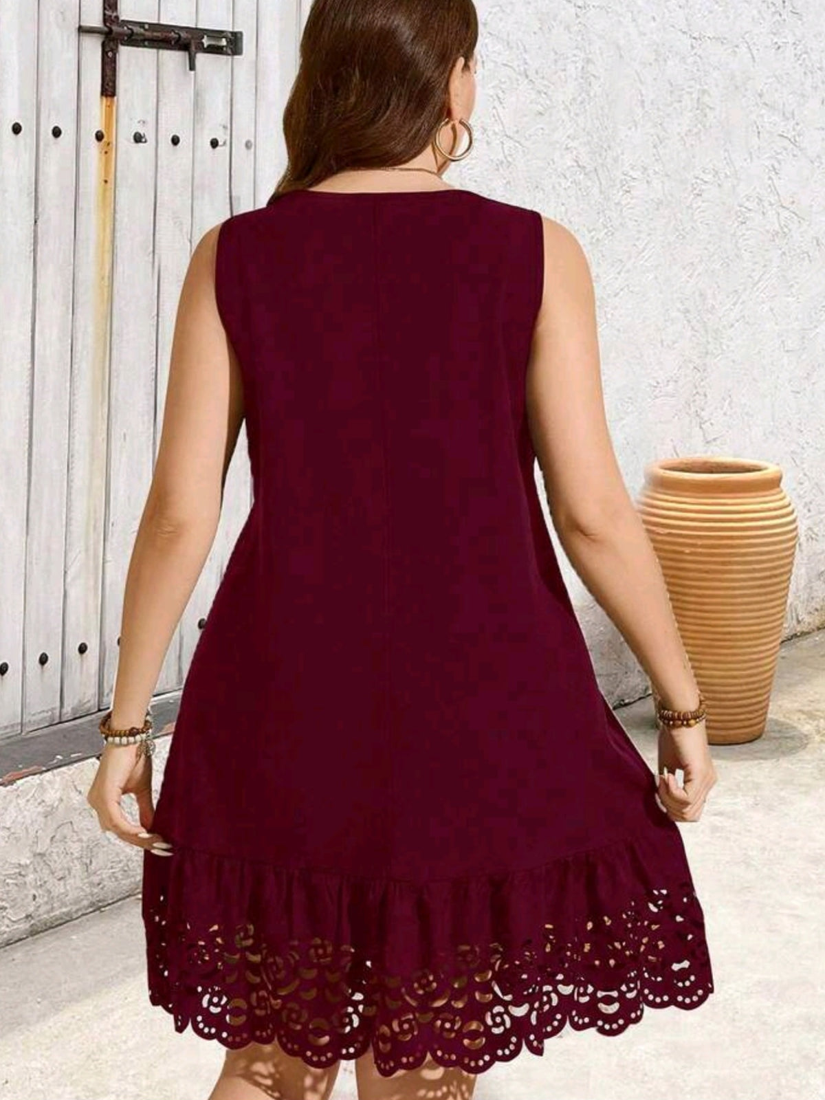 6219 Sleeveless Round Neck Hollow Eyelet Dress