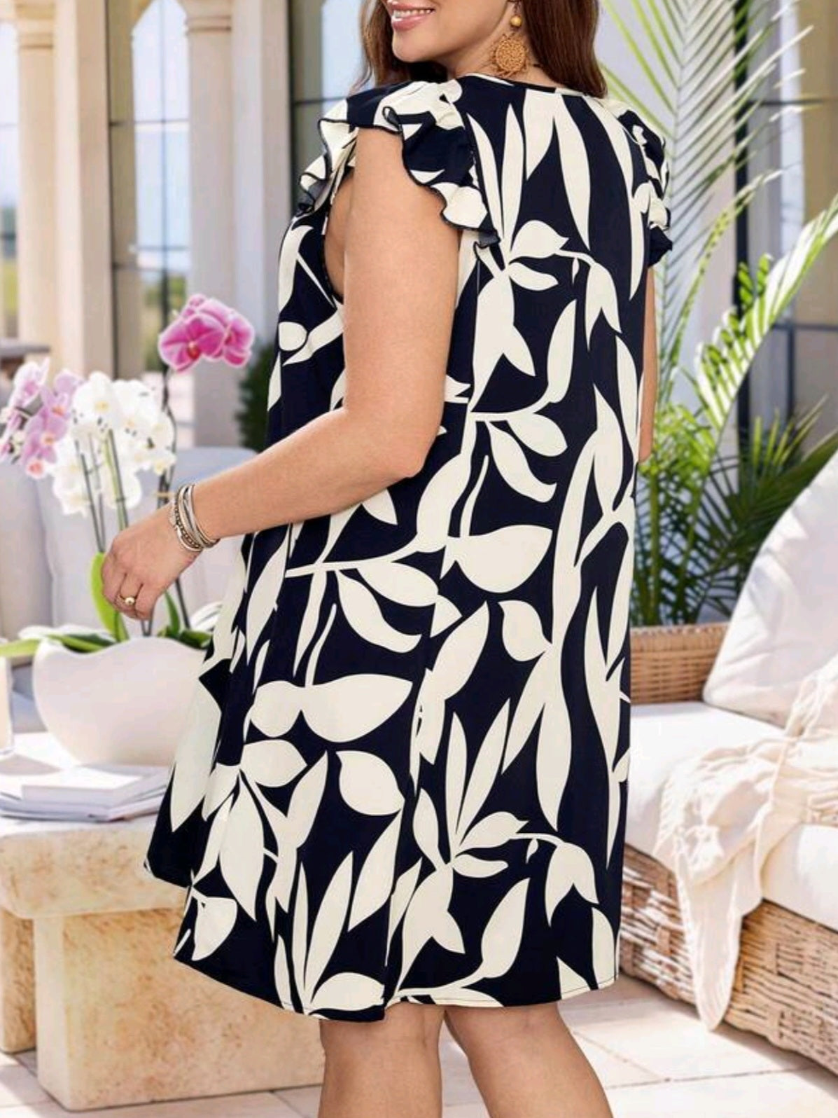 1183 Leaf Print Ruffle Sleeve Dress