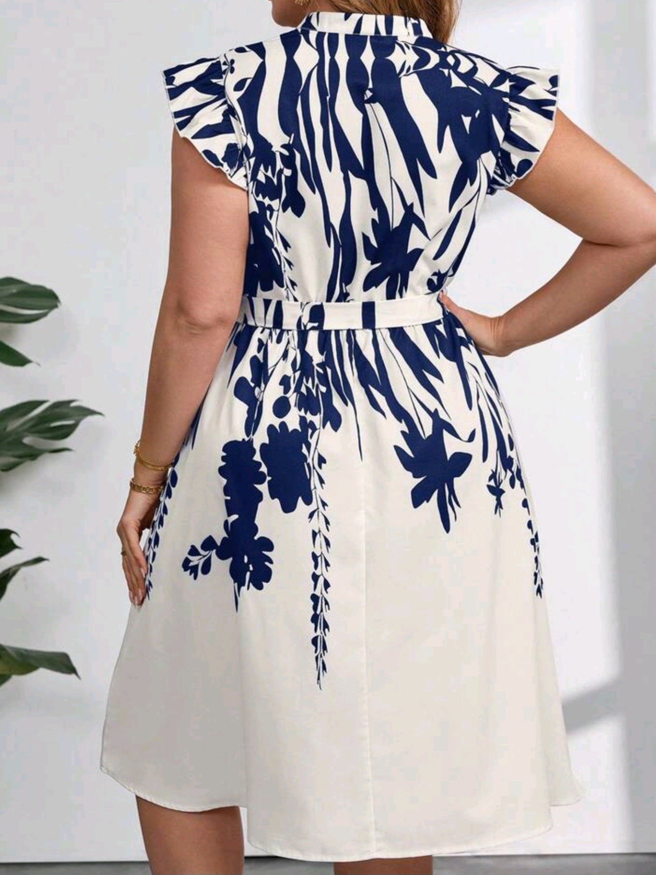 8433 Graphic Print Keyhole Neck Ruffle Trim Dress