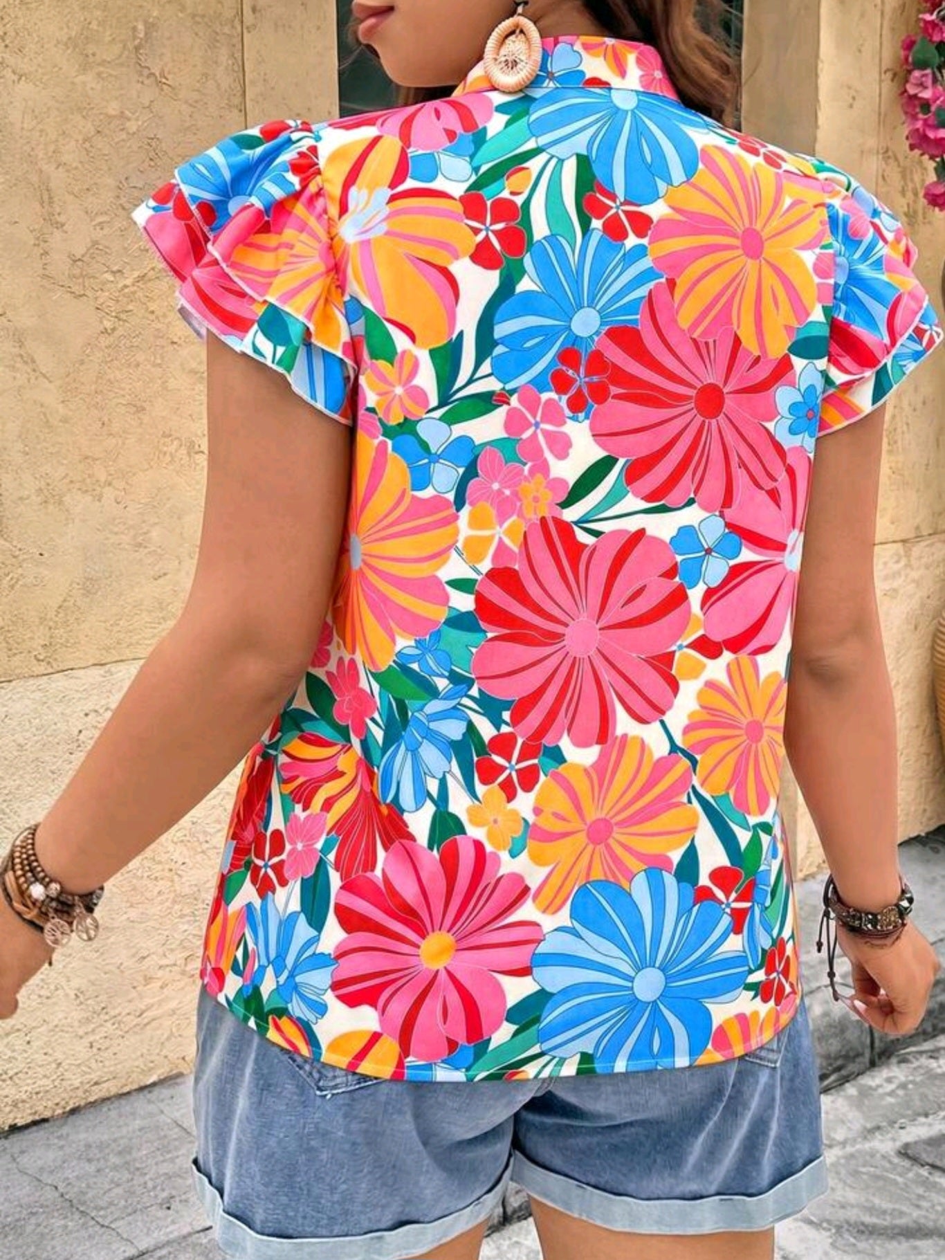 7836 V-Neck Ruffle Sleeve Blouse