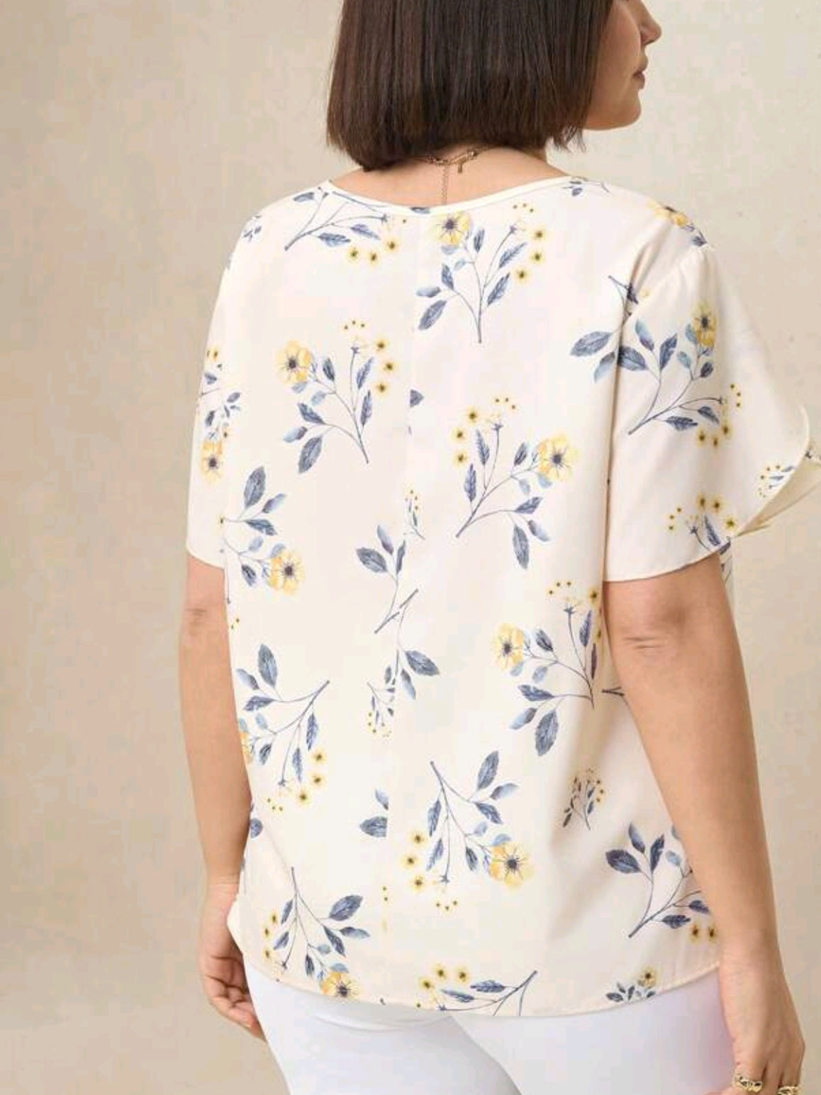 4147 Loose V-Neck Blouse