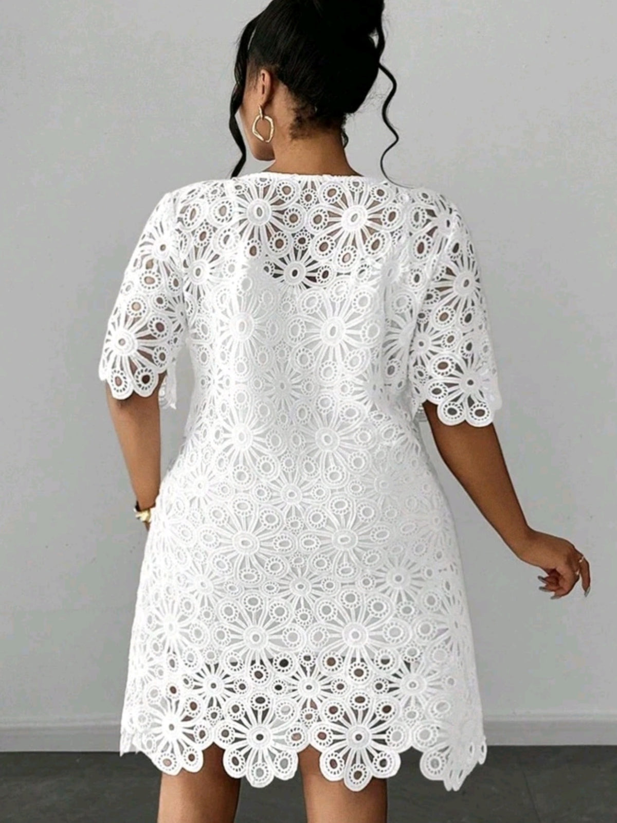 6829 Hollow Round Neck Dress