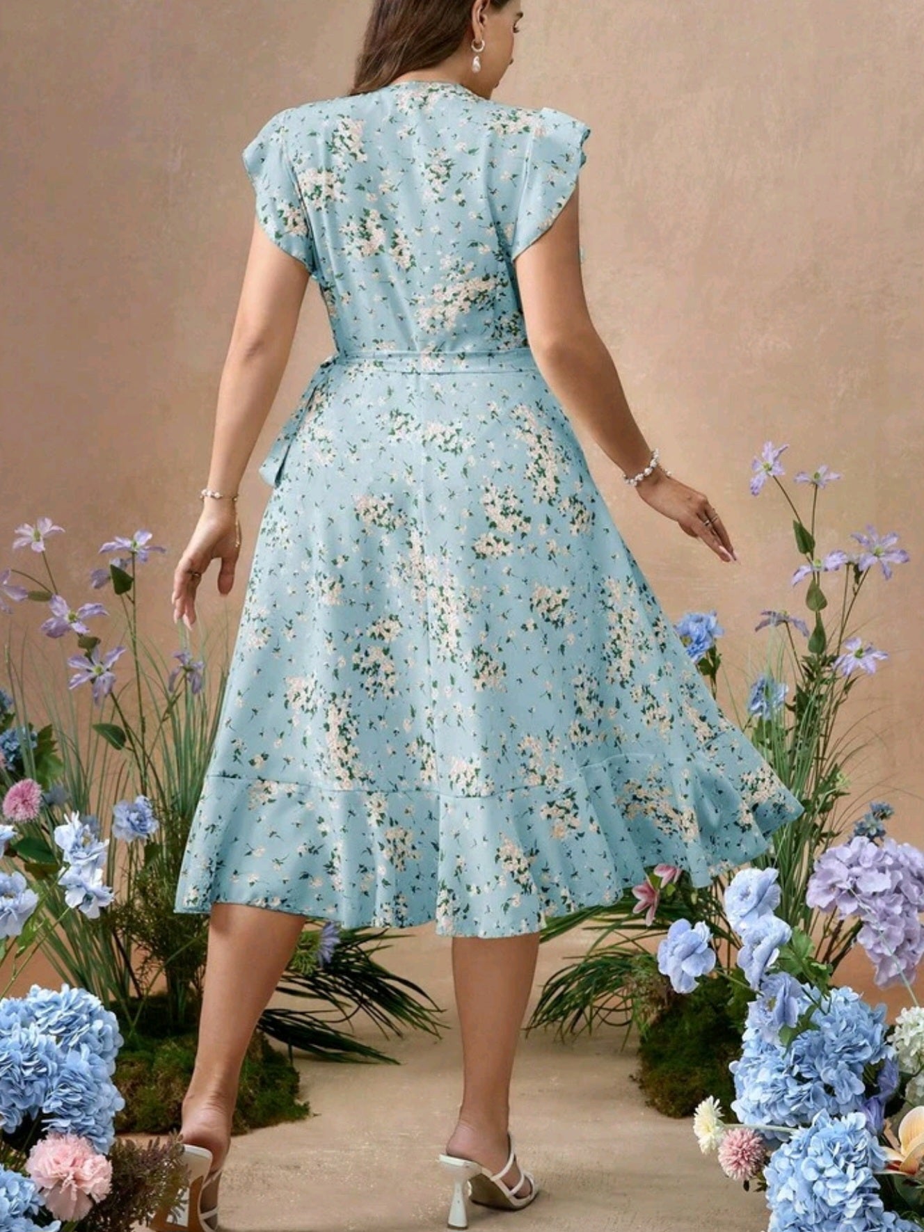 3612 Ruffled Sleeve Ditsy Floral Waist Fit & Flare Woven Dress