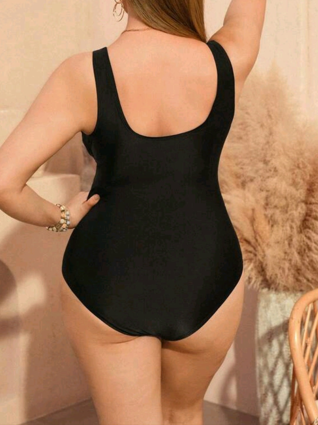 8319 One-Piece Swimsuit