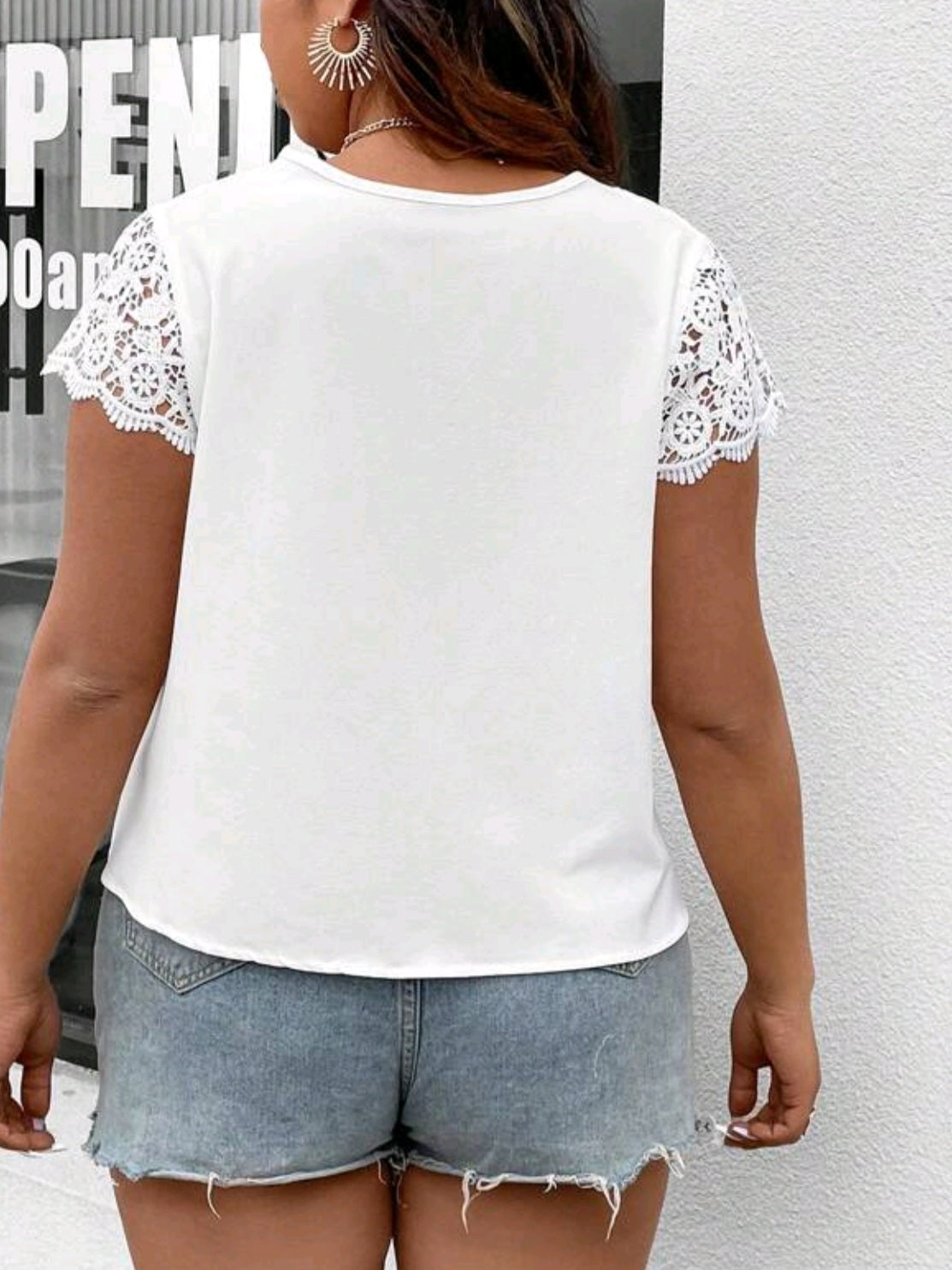 2595 V-Neck Floral Lace Blouse