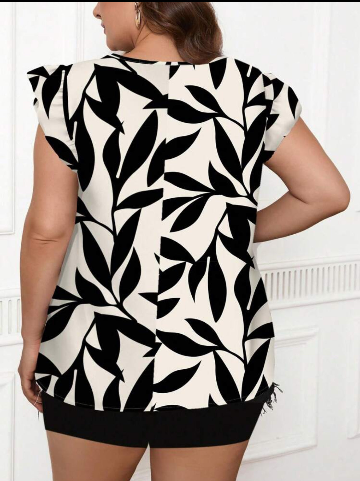#6112 Minimalist Leaf Print V-Neck Blouse