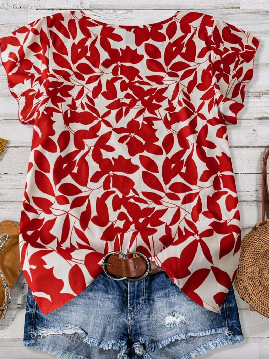 #6447 (1772) Leaf Print Round Neck Top
