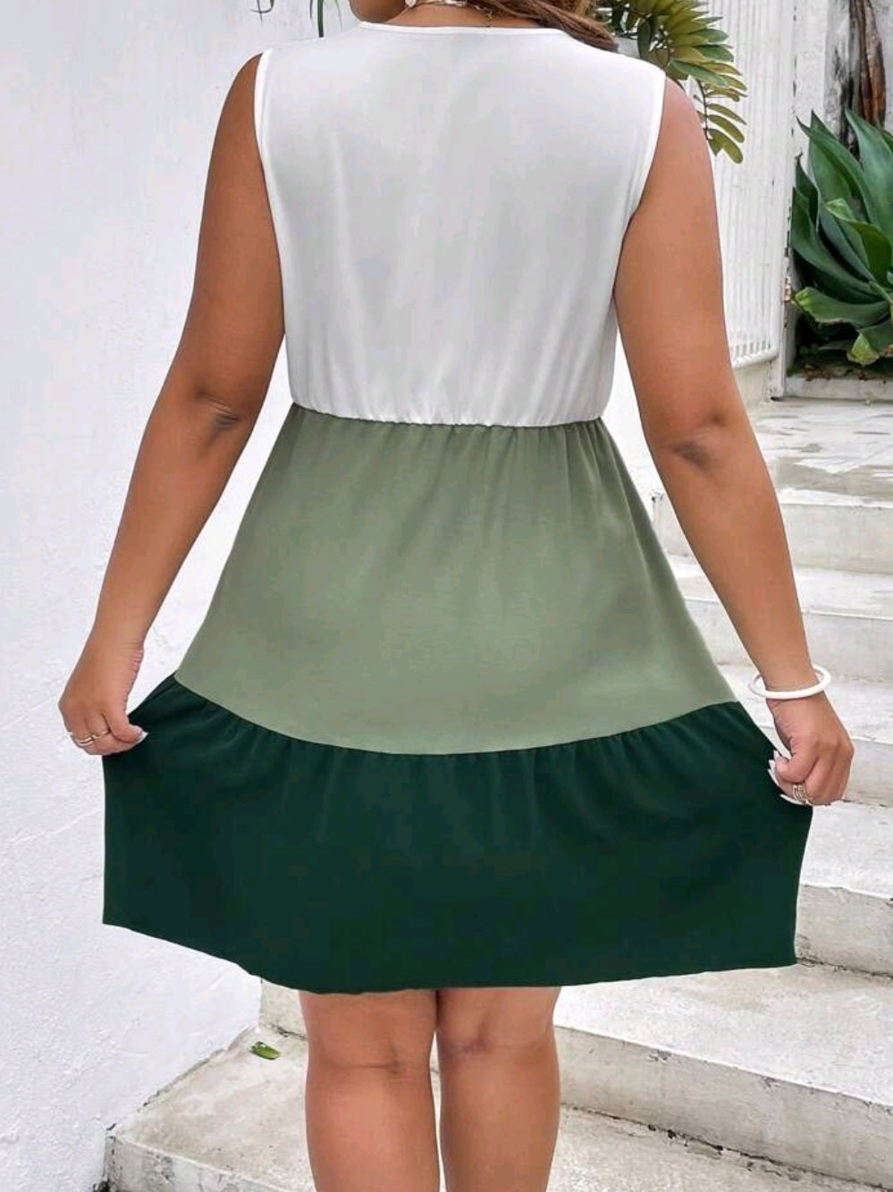Colorblock Contrast Lace Ruffle Hem Dress (Without Belt)