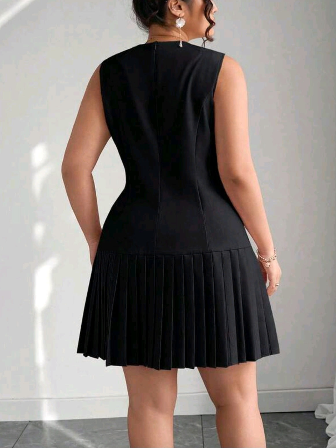 3210 Round Neck Slimming Princess Seam Heavy Pleated Dress