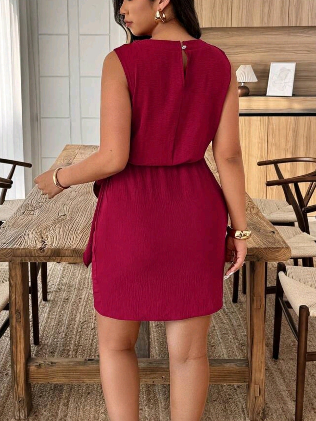 9747 Minimalist Sleeveless