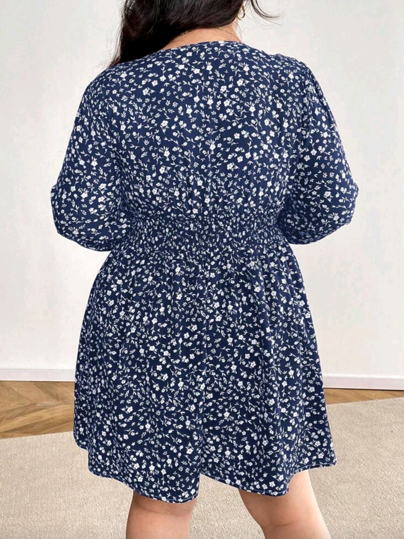 0192 Ditsy Floral V Neck Dress