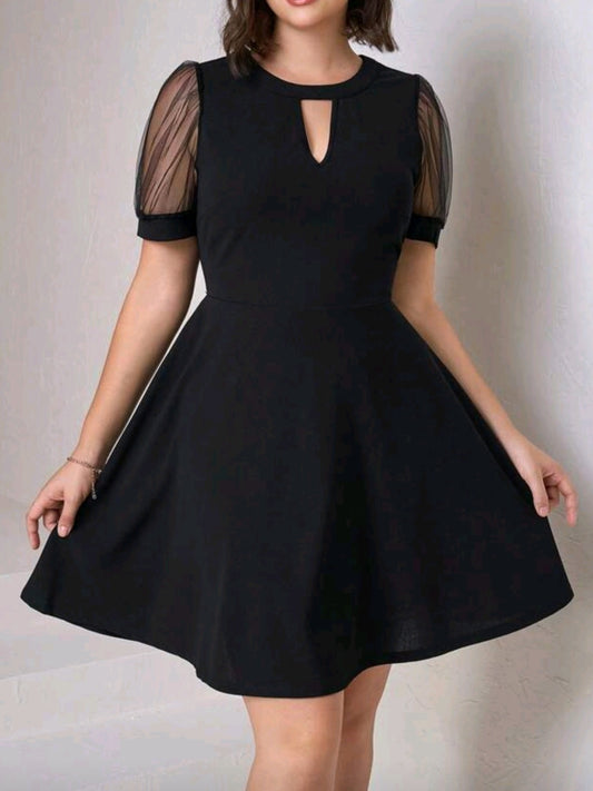 4466 Keyhole Neck Dress