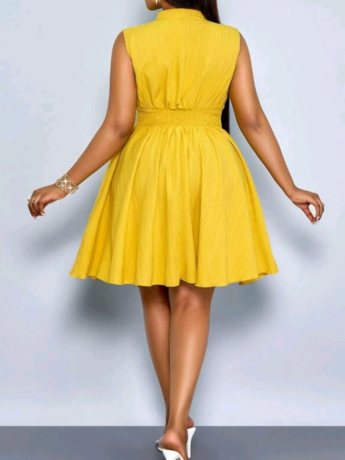 9379 Sleeveless Stand-Up Collar Front Open Waist Tie Dress