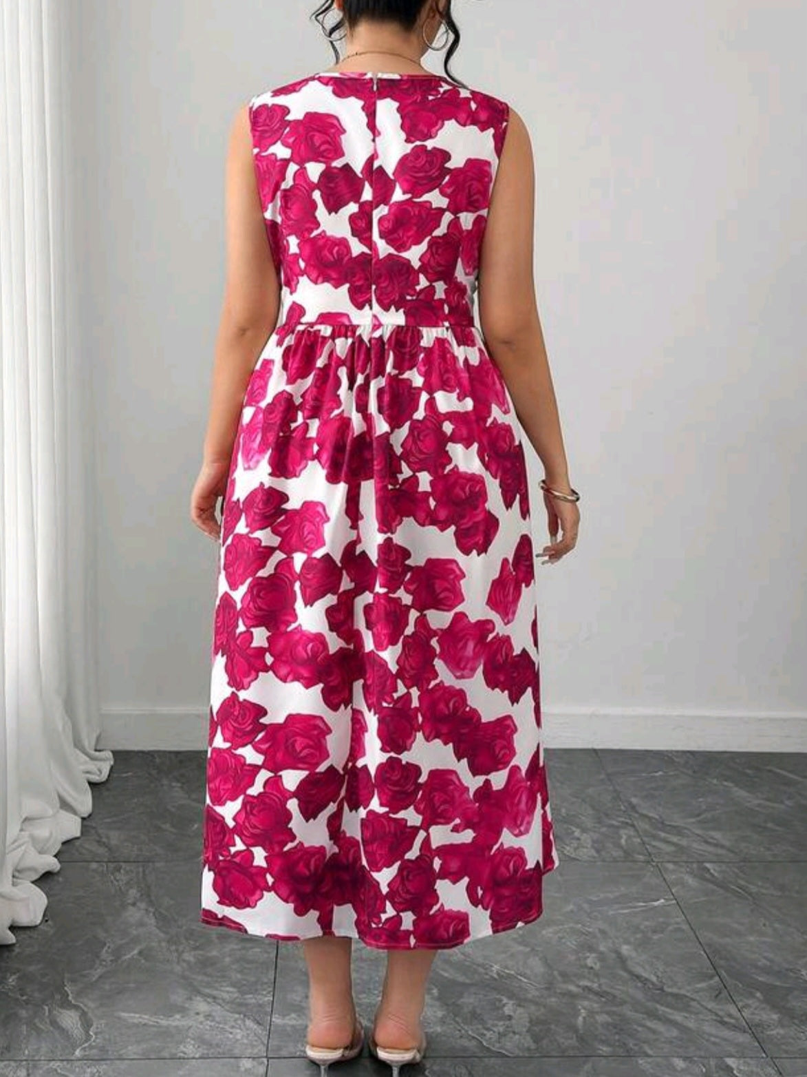 8561  Ditsy Floral Sleeveless Flared Dress