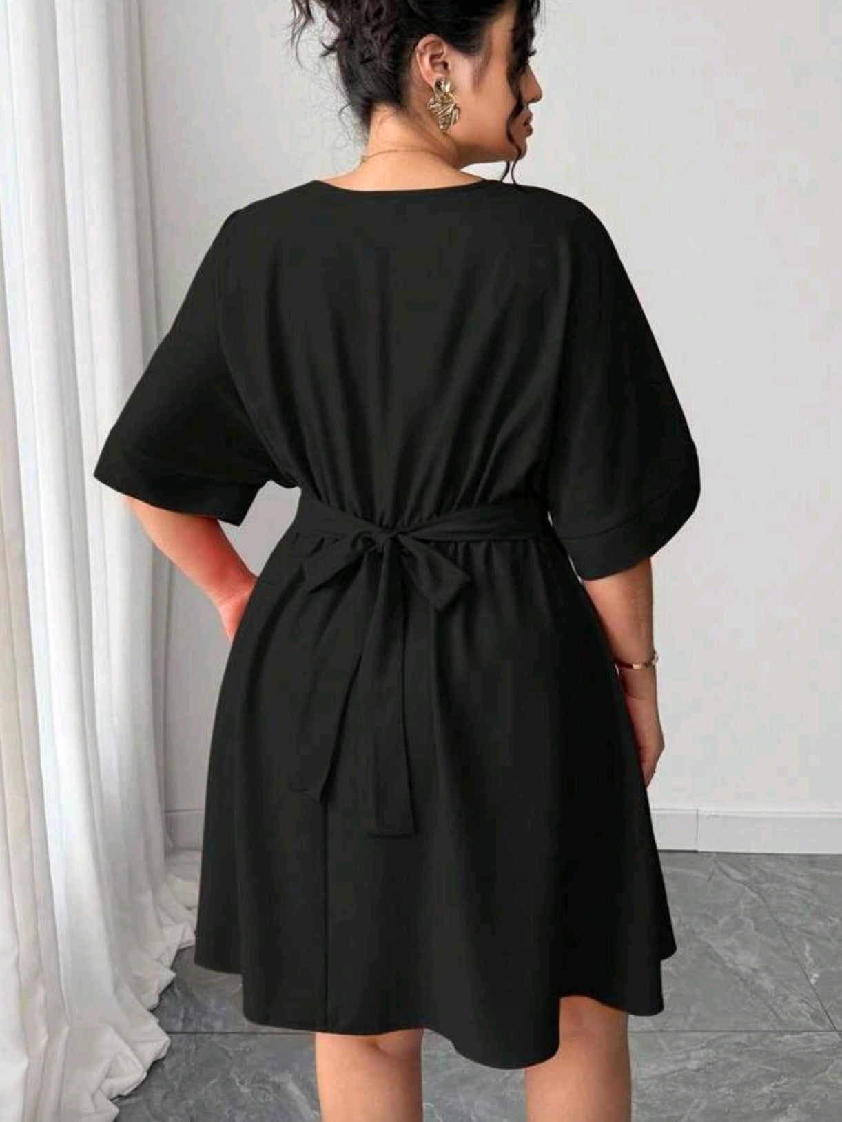 8812 V-Neck Cinched Waist Dress