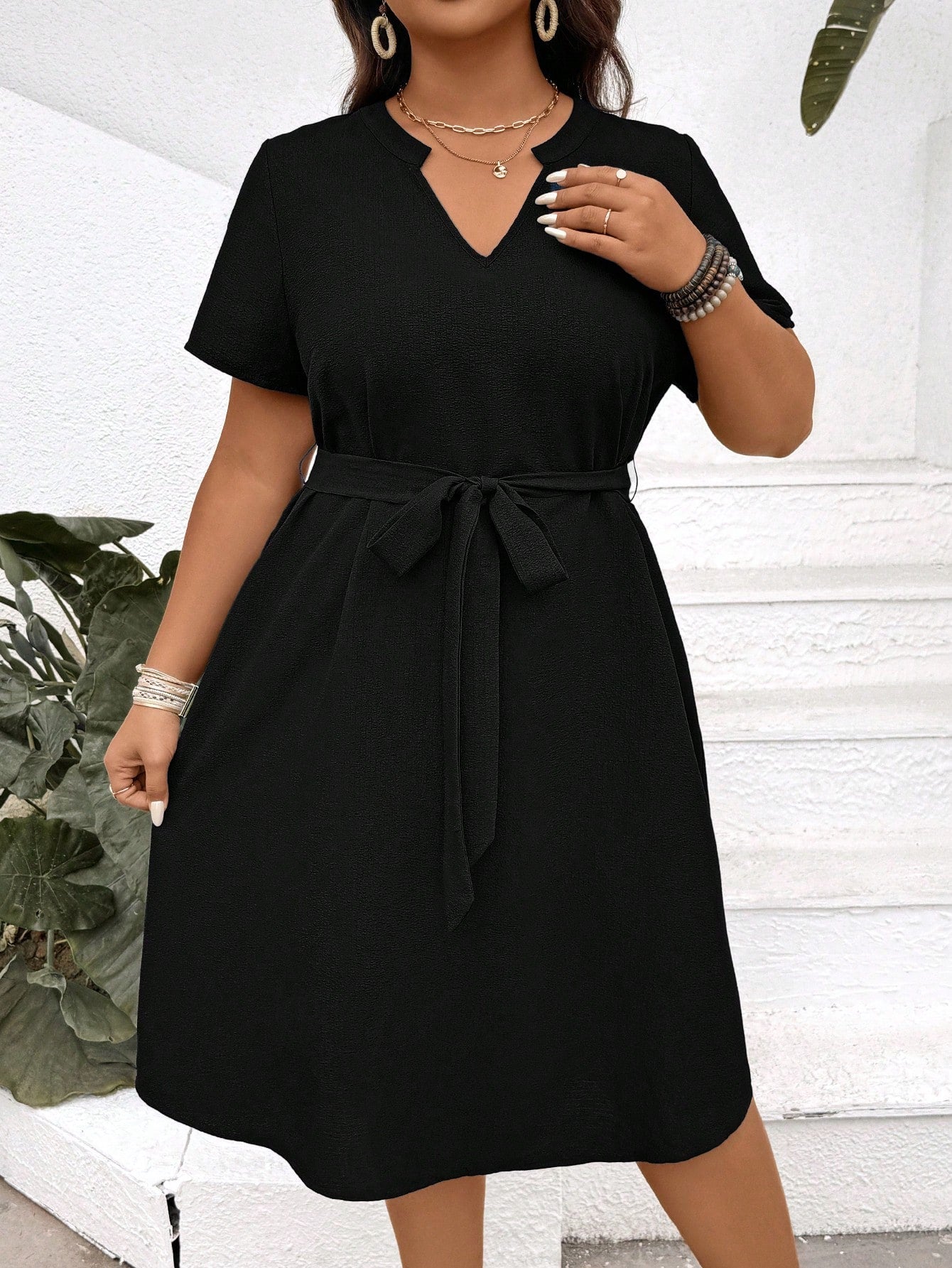 5973 V-Neck Dress