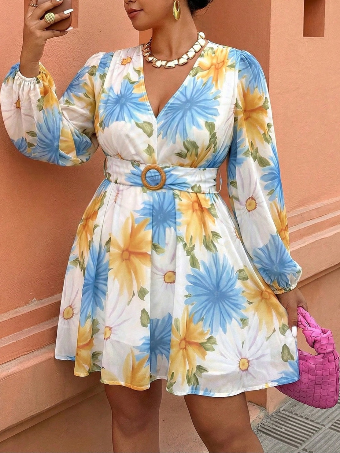 1009 V-Neck Long-Sleeve Dress