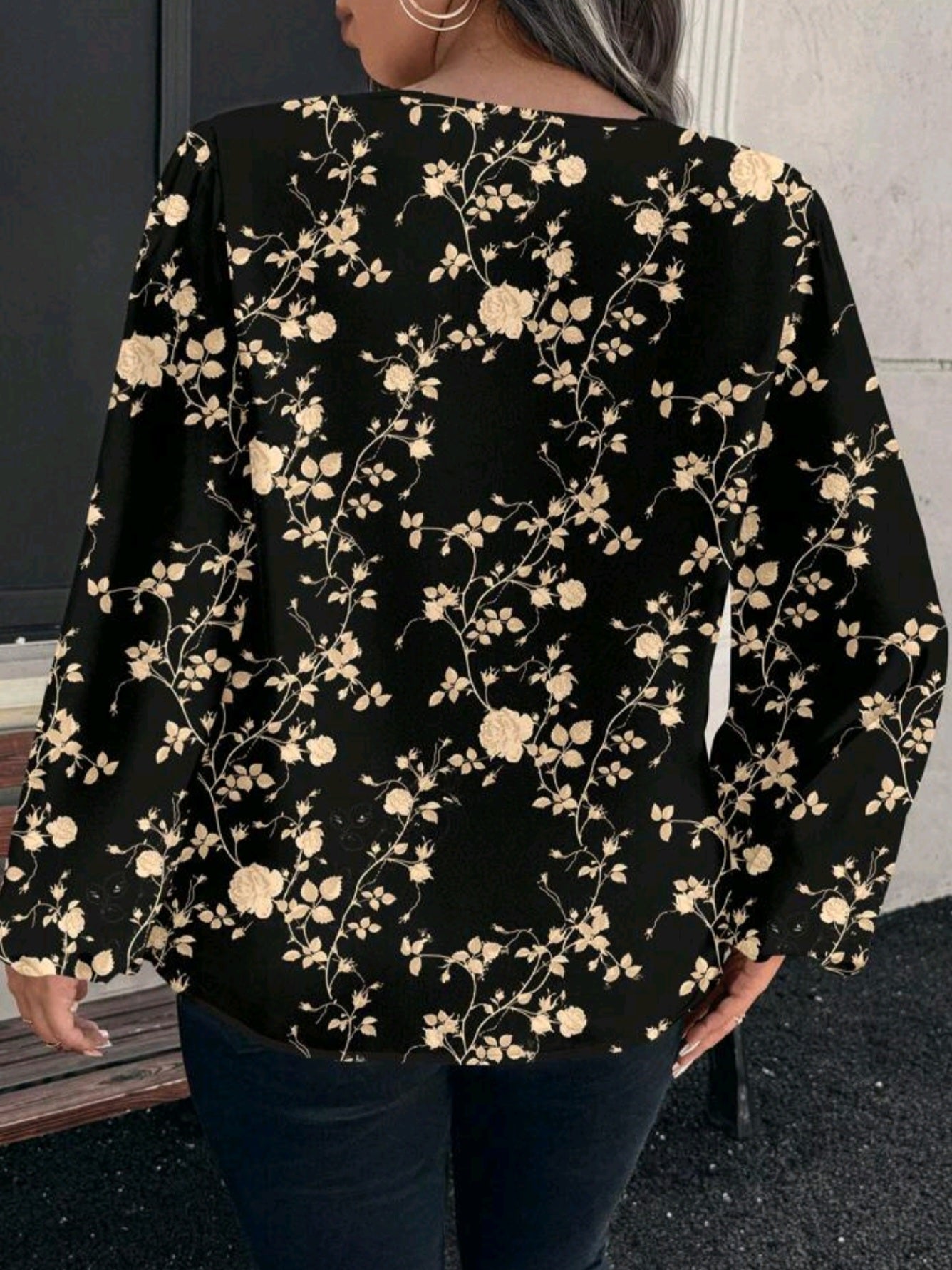 #1653 Floral Print Round Neck Long Sleeve Blouse