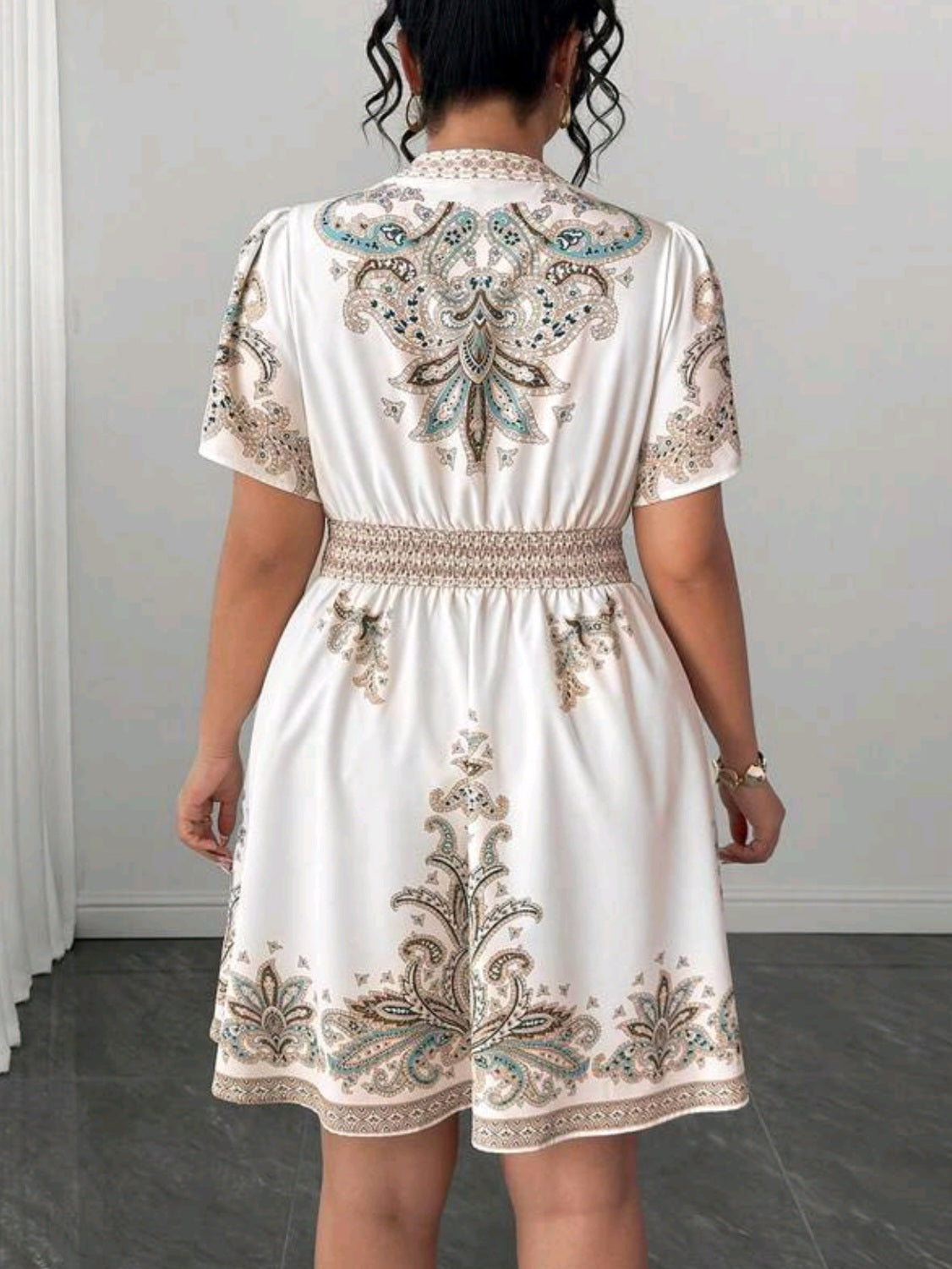 1886 Elastic Waist Sleeved Dress