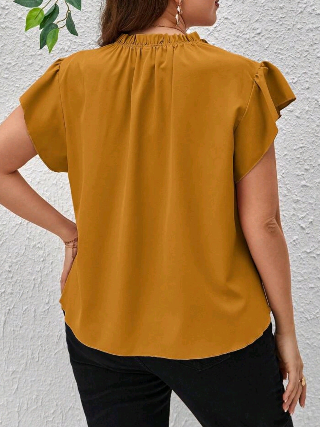 8040 Hem Flare & Notch Neckline Shirt