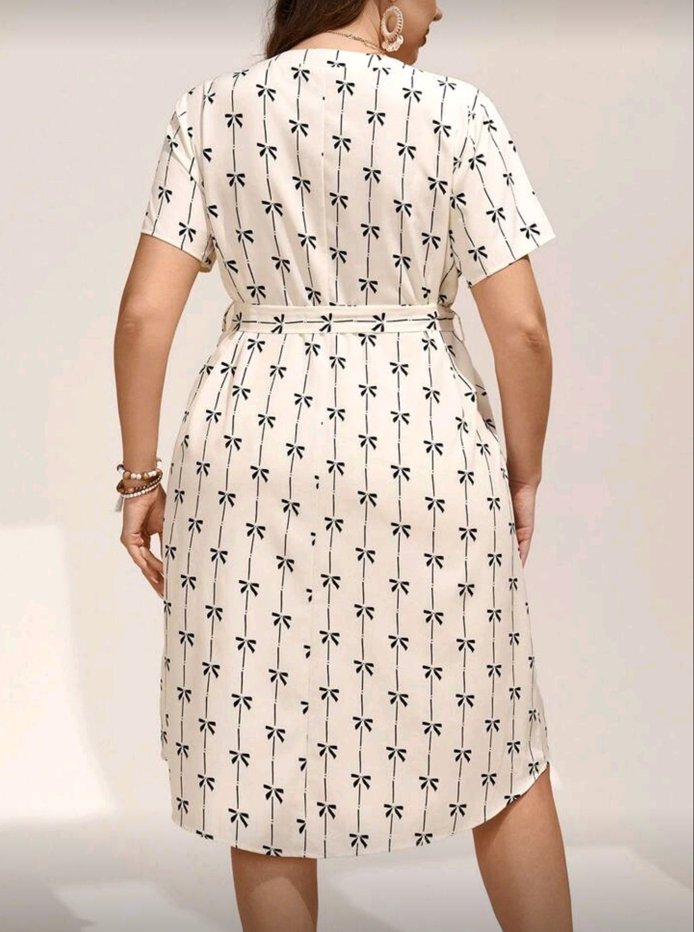 7377 V Neck Midi Dress