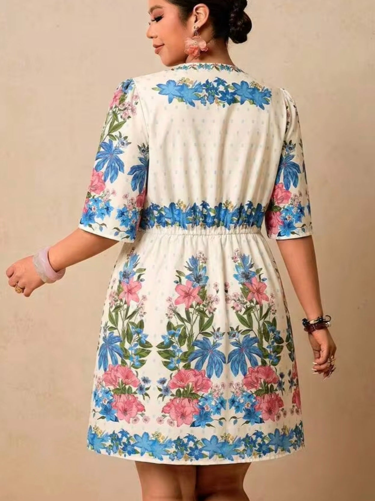 3658 V-Neck Short Sleeve Waist Cinched Dress