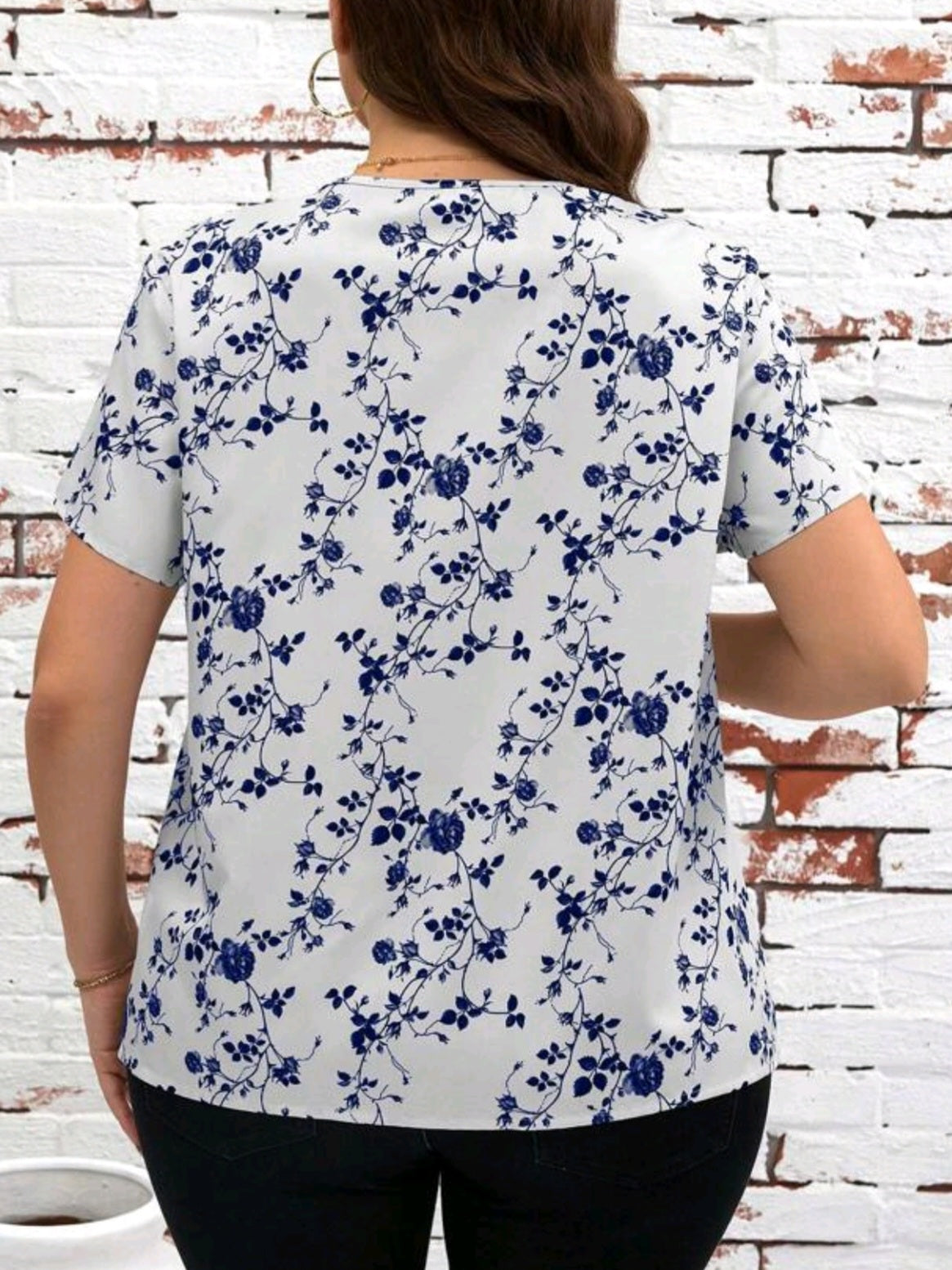 #8772  Floral Print V-Neck Shirt