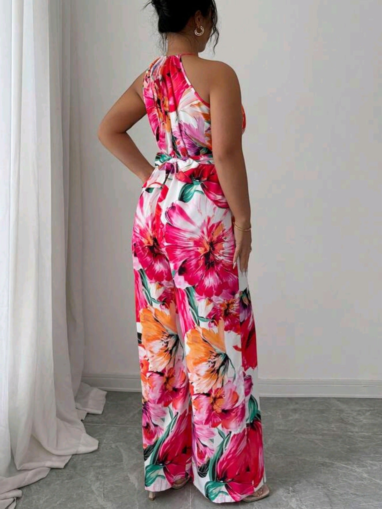 6655 Round Neck Floral Print Waist Cinched Sleeveless Wide Leg Jumpsuit