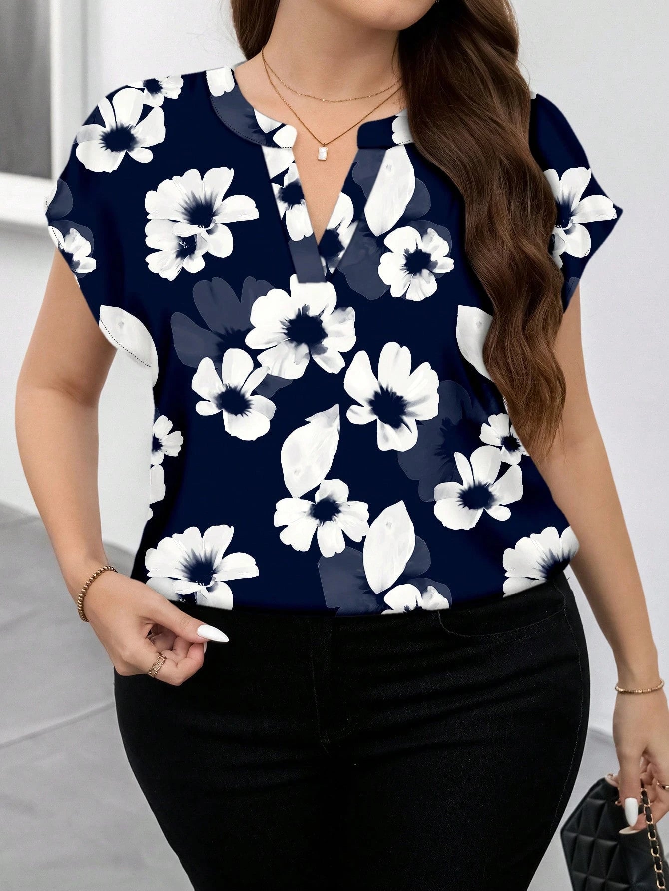 3574 Floral Print Notch Collar Top